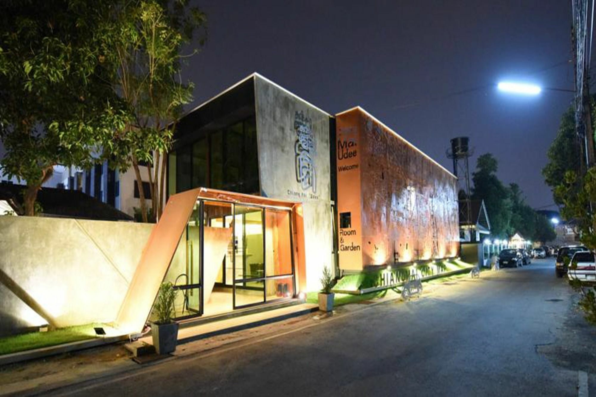 Chiang Mai Udee Hotel Exterior foto