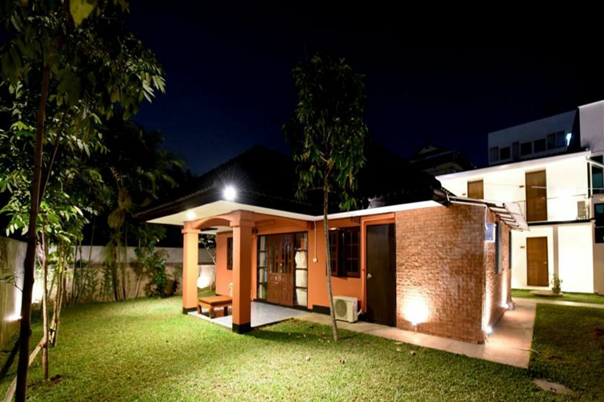 Chiang Mai Udee Hotel Exterior foto