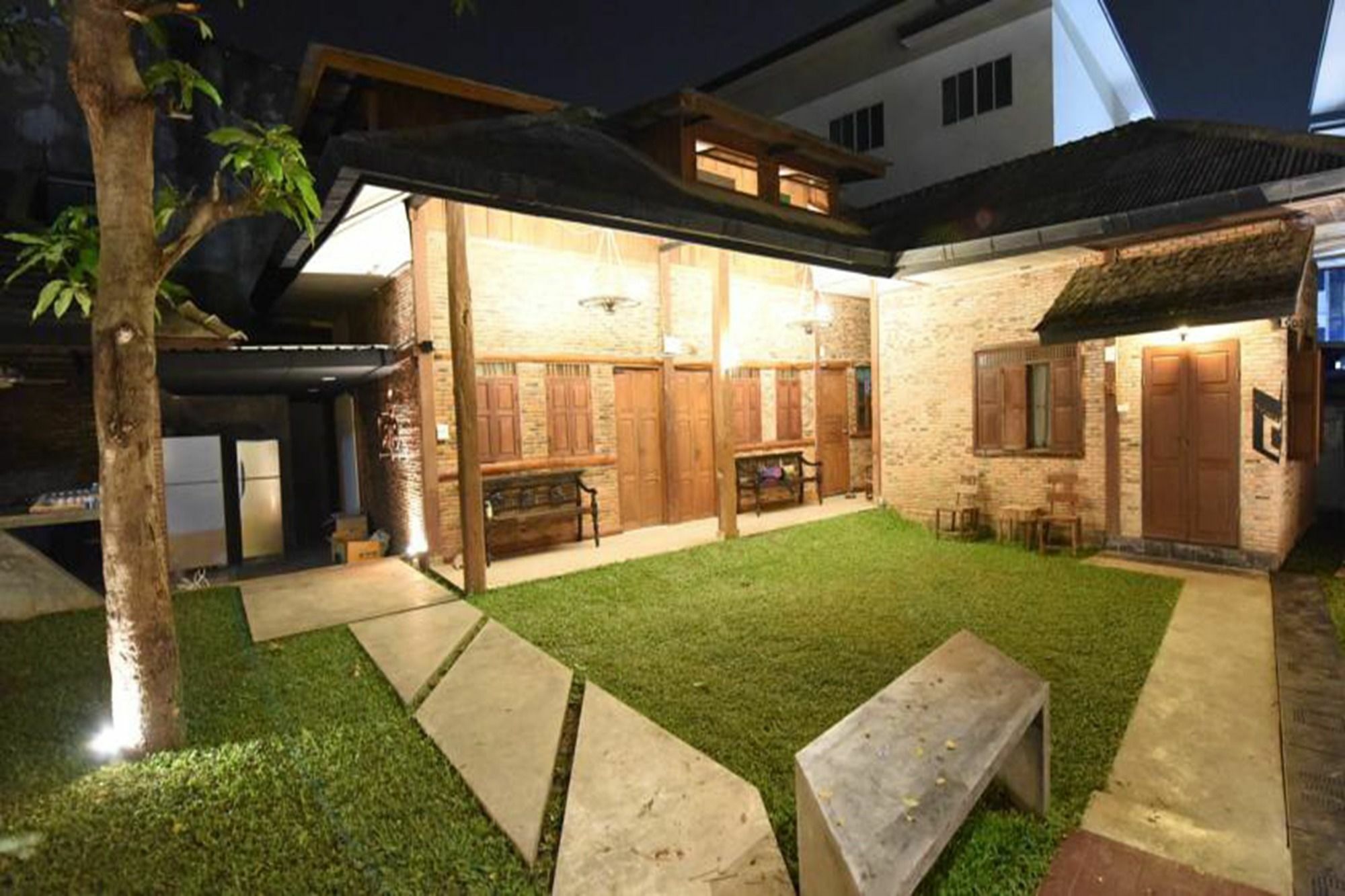 Chiang Mai Udee Hotel Exterior foto